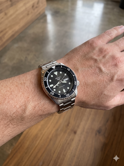 SEIKO 5 GMT SKX SERIES SRPD55K1 BLACK DIAL - MEN'S AUTOMATIC