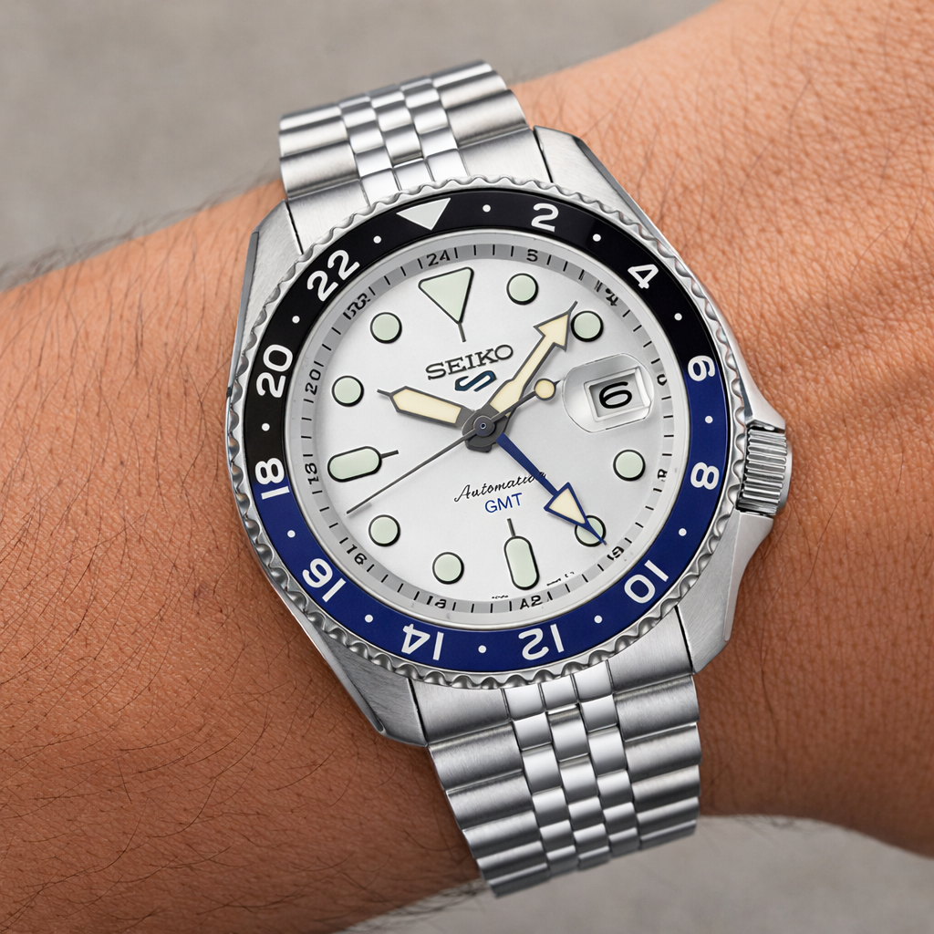 SEIKO 5 GMT WHITE BATMAN SSK033K1 WHITE DIAL - MEN'S AUTOMATIC