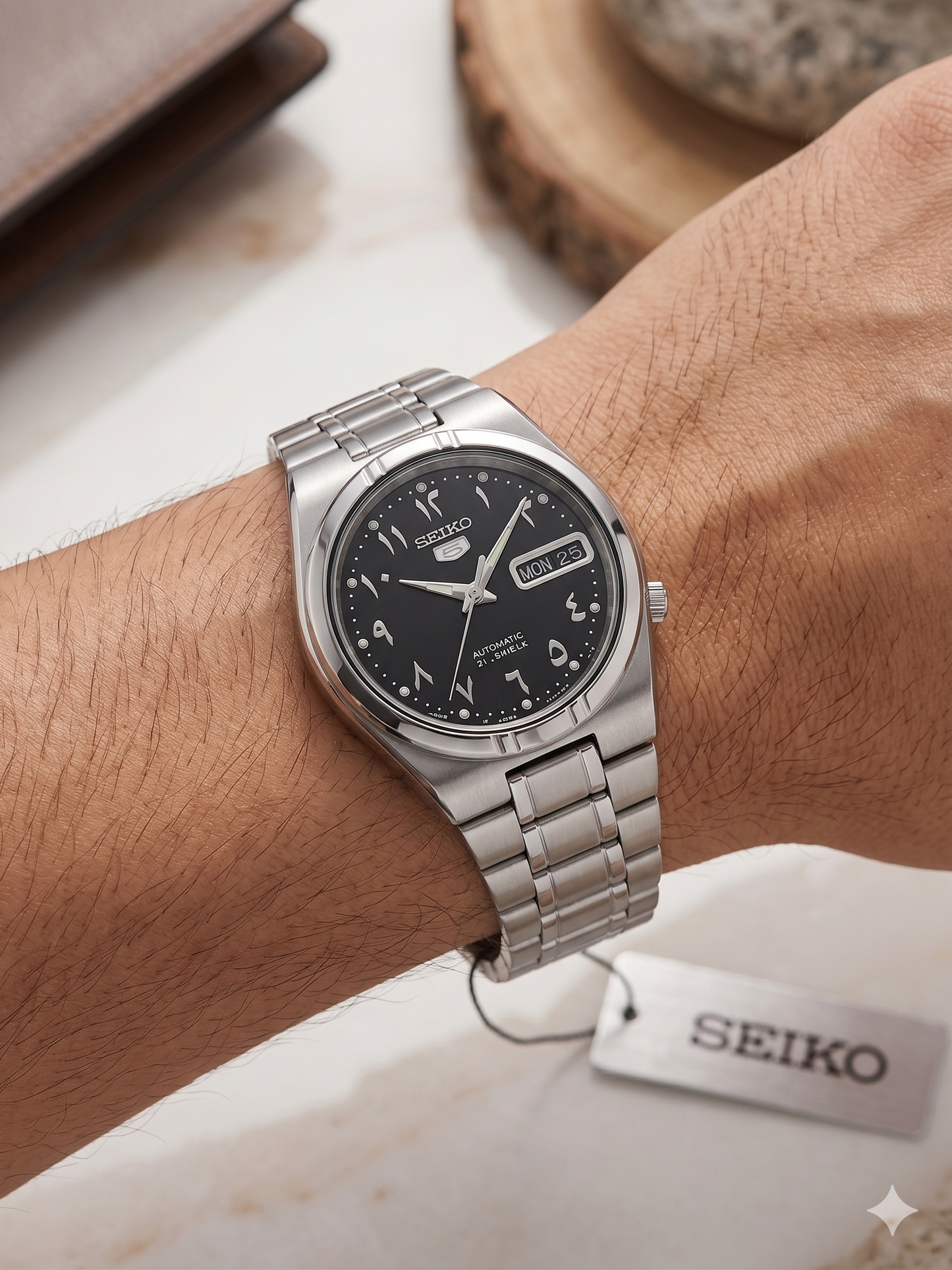 SEIKO 5 21 JEWELS ARABIC DIAL SNK063J5 BLACK DIAL - MEN'S AUTOMATIC